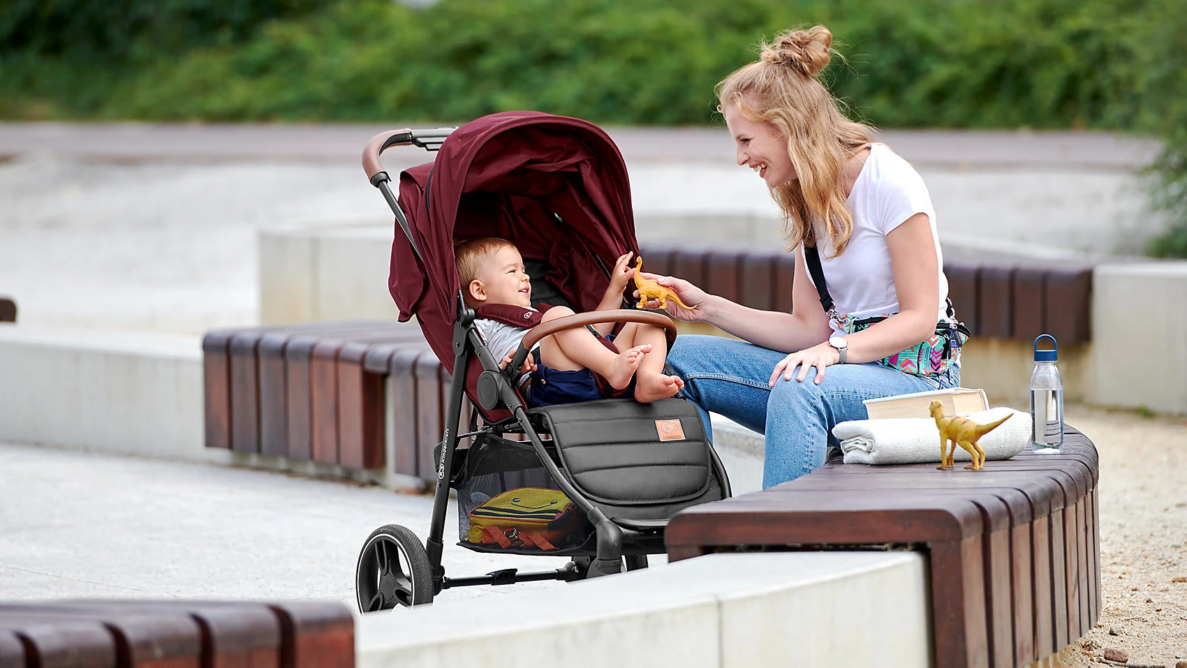 Kinderkraft Sportwagen Grande 2020, Burgunderrot 4 Kinderkraft Sportwagen Grande 2020, Burgunderrot – Bild 2